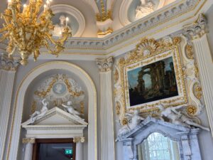 Specialist decorating at the Octagon Room: gilding, decorative painting, and fine stuccowork. Twickenham, London